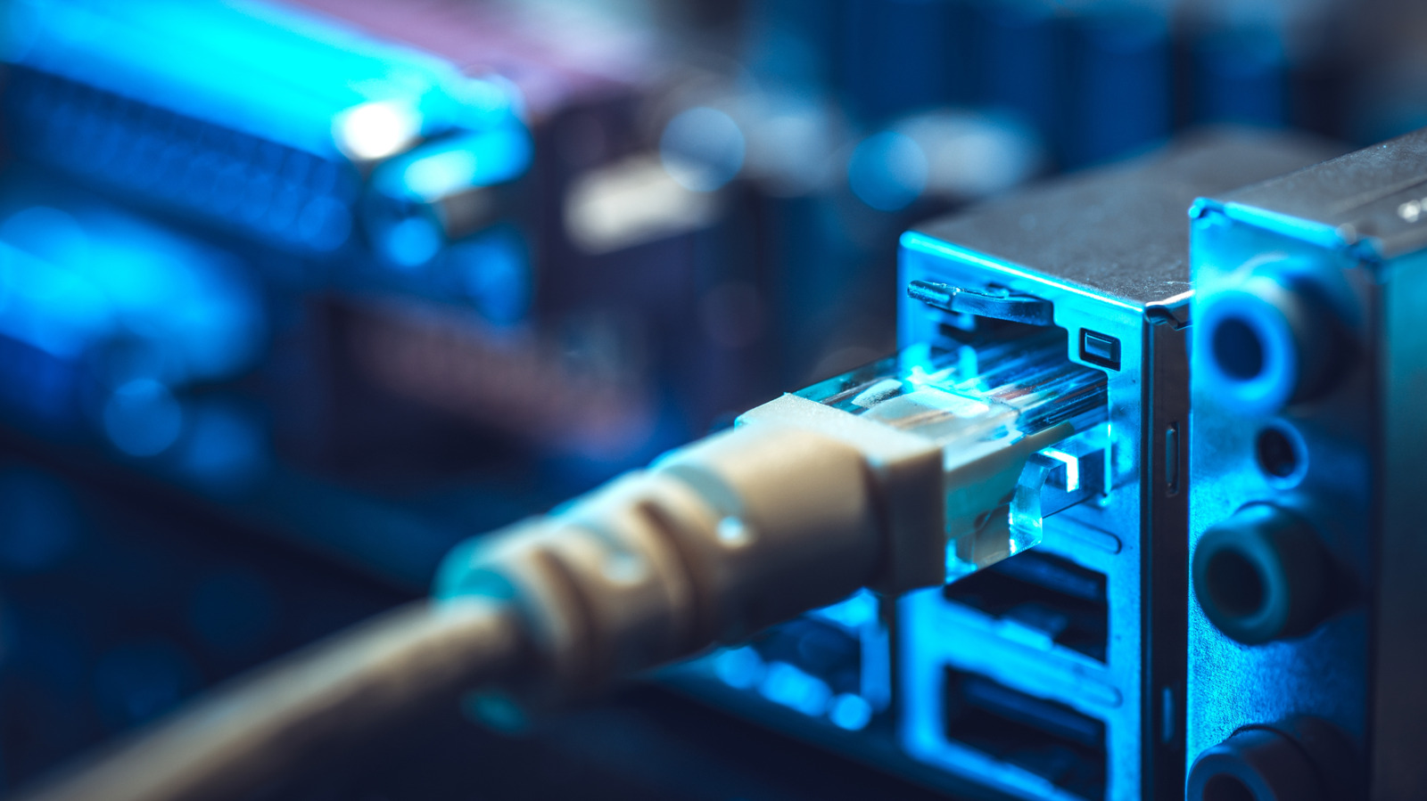 How to get wired internet without running ethernet cables | Noticias Tech y Ciencia Actualizadas