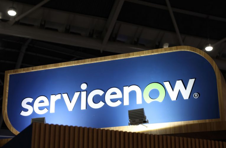 ServiceNow tells customers a bug left some of their data exposed to the internet | Noticias Tech y Ciencia Actualizadas