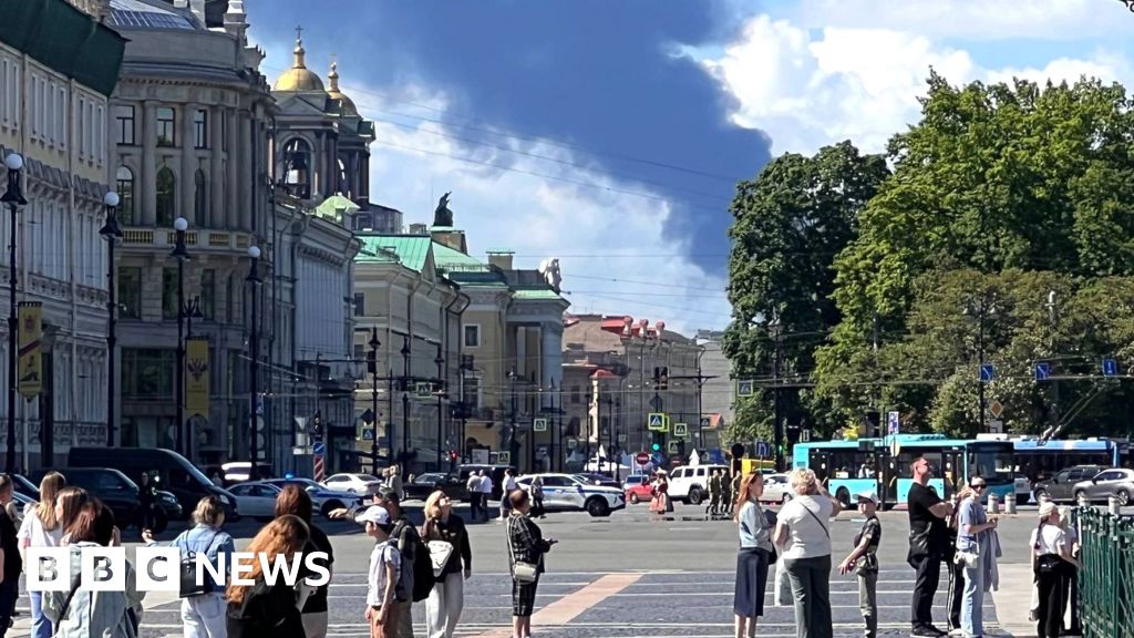 Ukrainian drones hit St Petersburg as Putin’s flagship economic forum opens | Noticias Tech y Ciencia Actualizadas