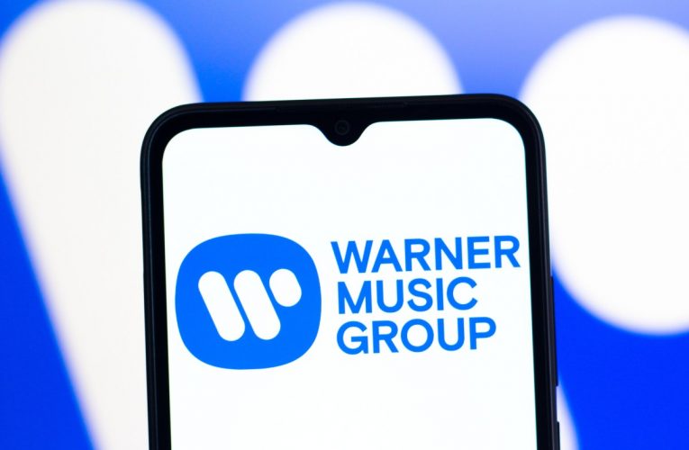 Warner Music acquires AI attribution startup Sureel AI | Noticias Tech y Ciencia Actualizadas